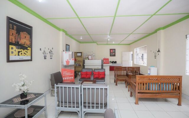 RedDoorz near Bundaran Kecil Palangkaraya