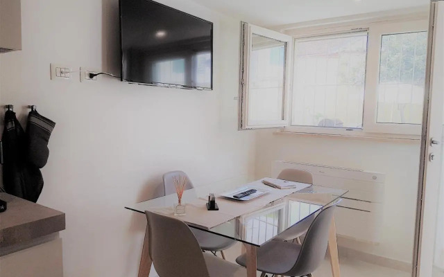 MINZONI94 - TwoBedroom+Garden