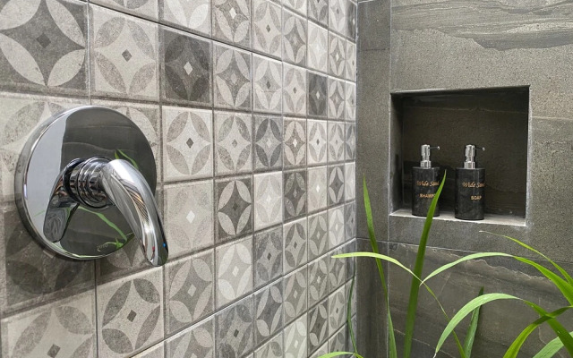 Wide Sands Beach Retreat