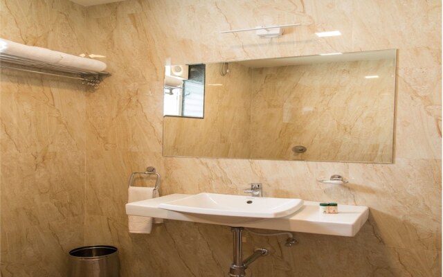 OYO 13004 hotel brij inn