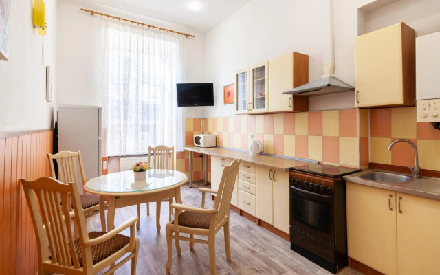 2 isolated bedrooms in the Austrian building Levia 3