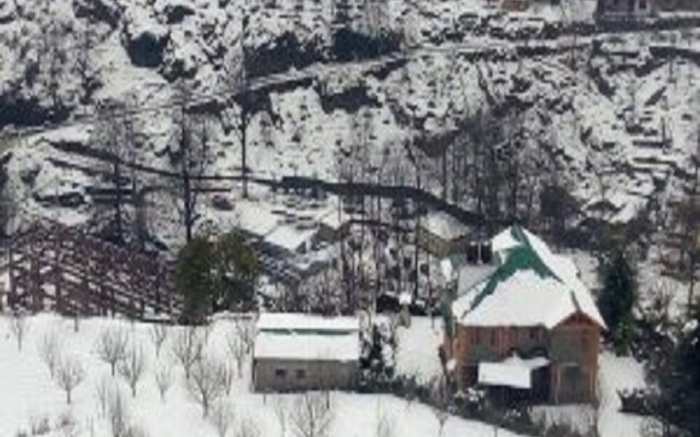 Nirvana Village Retreat