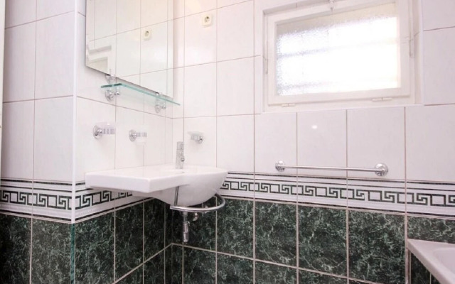 Nevenkos - 20 m From Beach - A1