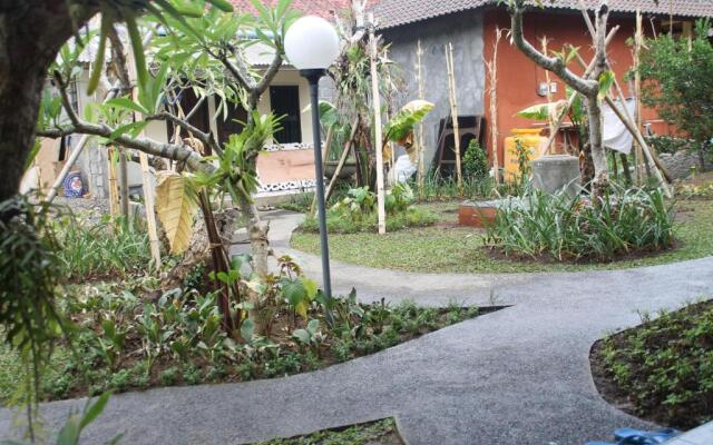 Ayu Bungalow 2