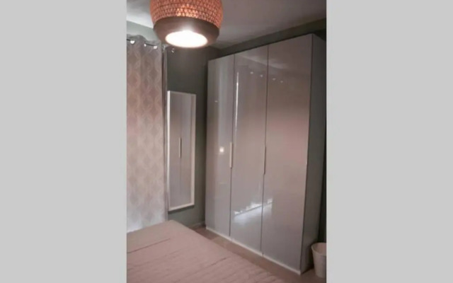 Sliema, Stylish 2 Bedroom Apartment with Parking