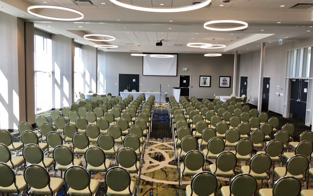 Holiday Inn Express & Suites Saskatoon East - University by IHG