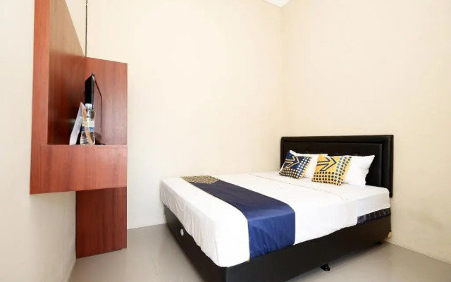 SPOT ON 2027 Putri Guest House Syariah