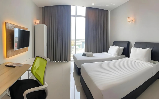 Stirling Suites – Guest Rooms – Miri