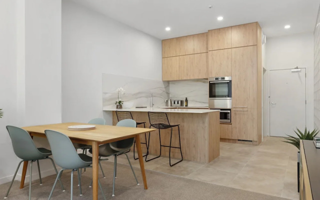 Hobson Quay Apartments by Urban Rest