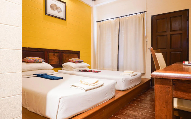 Thanicha Resort Amphawa