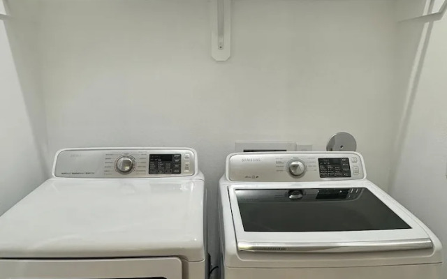 Cozy 3BR Retreat With Yard