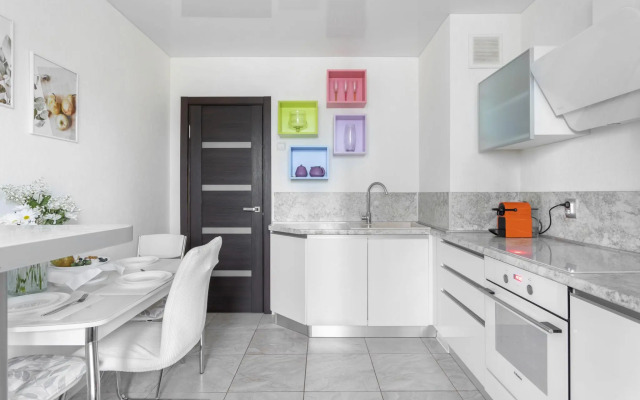 Pronina Aparts (Пронина Апартс) на дороге Кушелевская