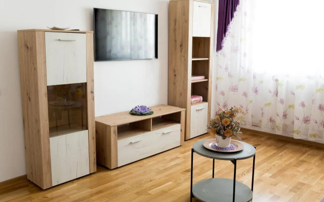 Diana Sunshine Apartment