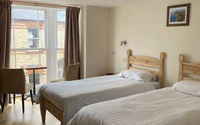 The Grand Harbour Hotel