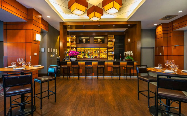 Grand Park Hotel Vancouver Airport, Ascend Hotel Collection