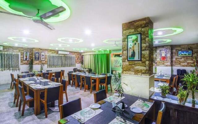 Click Hotel Sapphire Star Indore