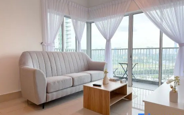 Razak City Residences C2 by Favspace