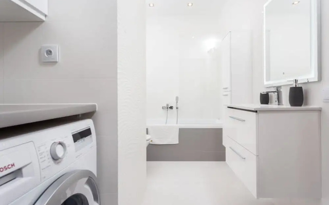 Mogilska Tower Apartment near Tauron Arena Krakow by InPoint