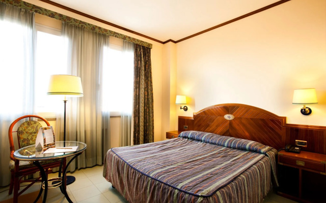 Vintage Hotel Tornese - Business & Events