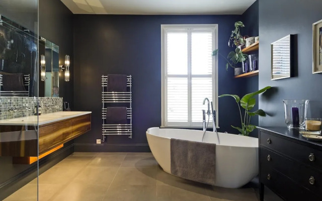 Artistic Apartment