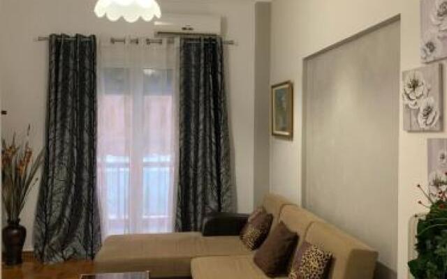 2 Bedrooms Apartment Center Of Athens 4 Min Subway