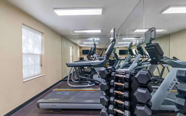 Extended Stay America Suites - Norfolk - Virginia Beach