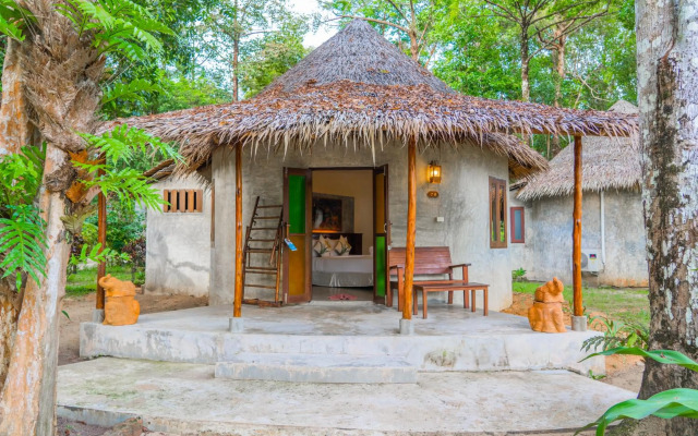 The Tropical Beach Resort