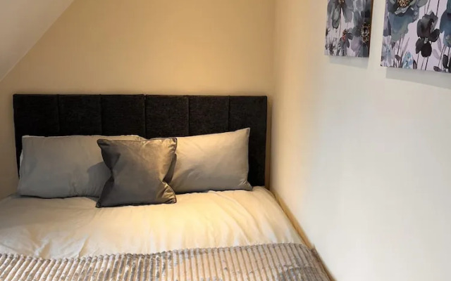 Central Location 2-bed Apartment in Maidstone