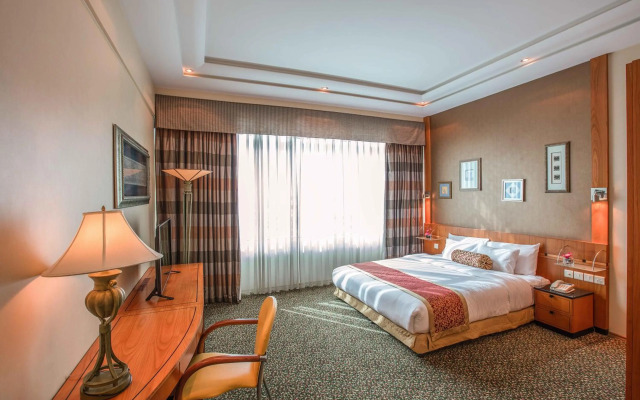 Gulf Court Hotel