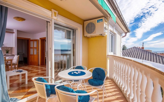 Splendid Apartment with Hot Tub in Crikvenica Croatia