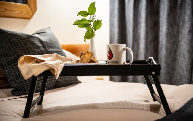 Haida House at Tllaal