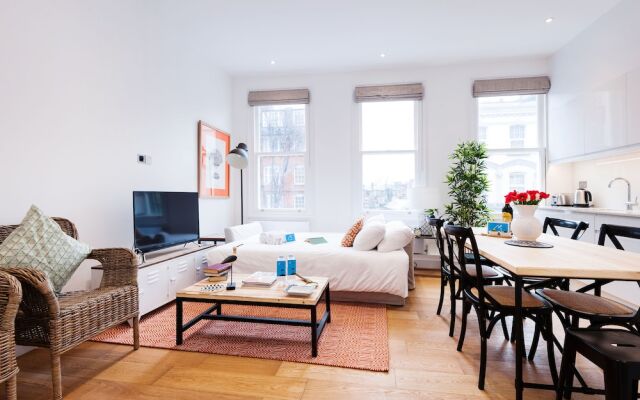 The Lillie Road Residence