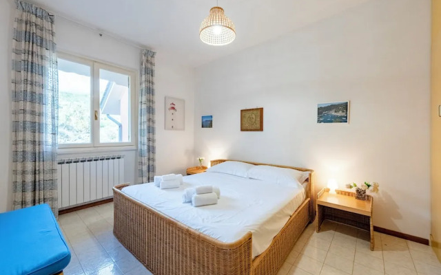 Peaceful Apartment In Deiva Marina