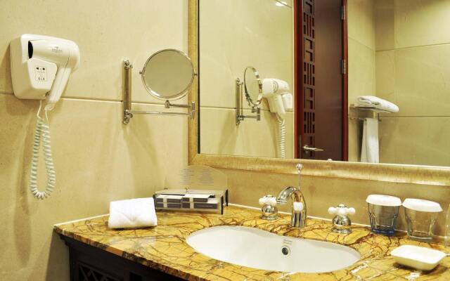 Palace International Hotel