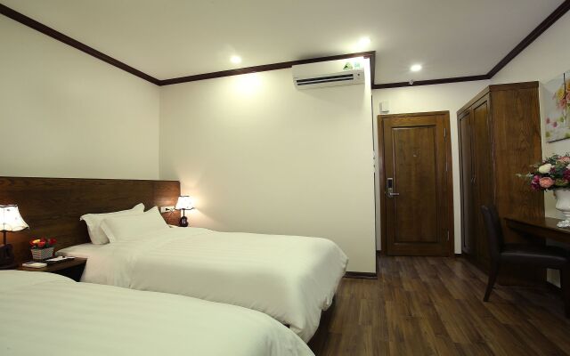 West Lake Home Hotel & Spa
