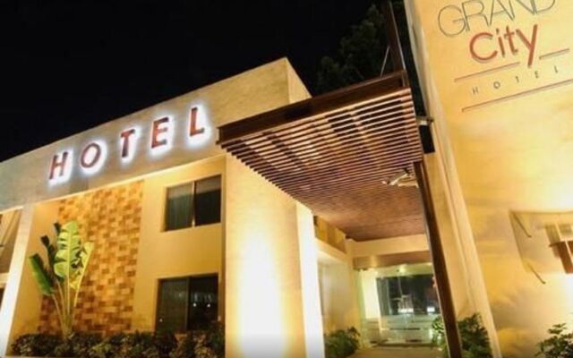 Grand City Hotel - Near Market 28