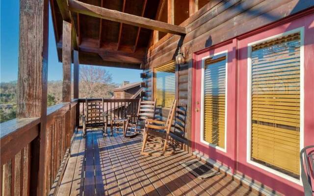 Smoky Mountain Retreat - Five Bedroom Cabin