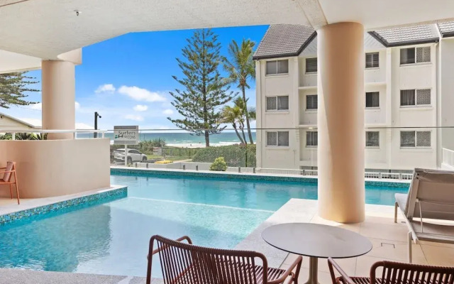 Luxury Hinterland View on Palm Beach