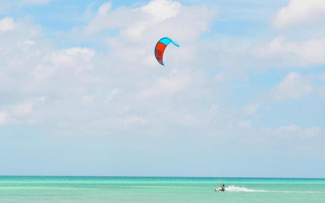 Beach House Aruba Apartments