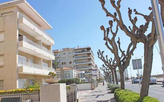 Apartamentos Sol Y Mar Segur 3000