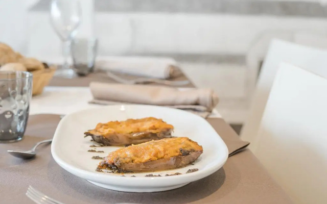 Hotel Jeni & Restaurant