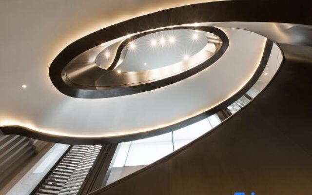 Veegle By Landison  Haiyan