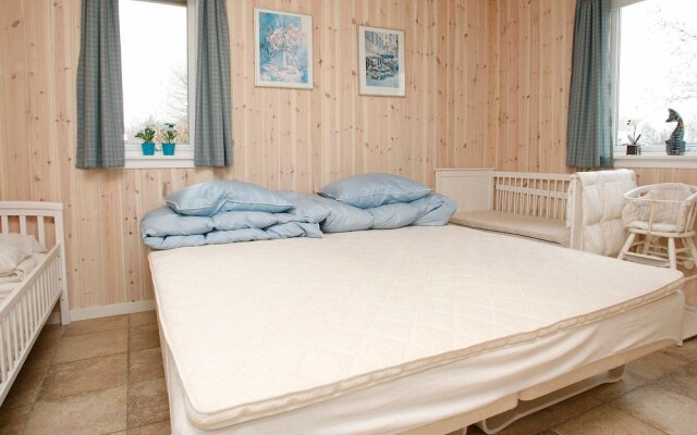 Elite Holiday Home in Vinderup With Private Pool