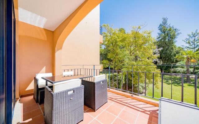 AL - W Residence Golf F5