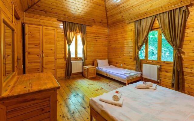 Alban Resort