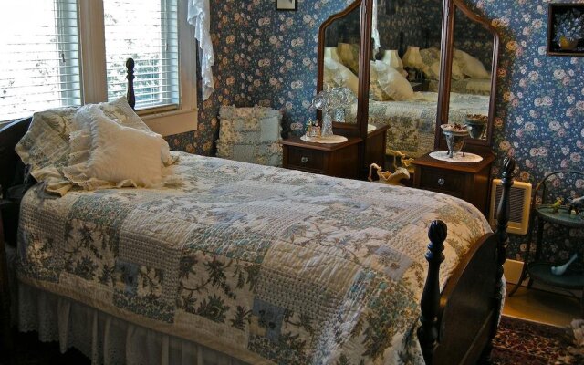 Old Tower House Bed & Breakfast