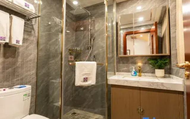 Higher Hotel  (Suzhou Xietang Old Street)
