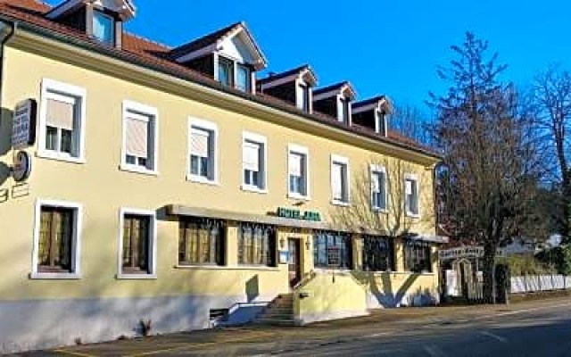 Hotel Restaurant Jura Dornach