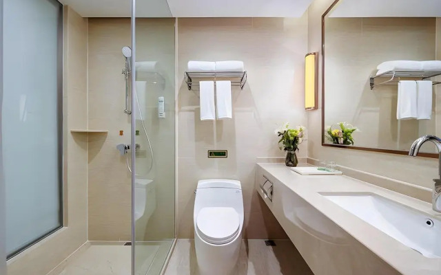 Vienna International Hotel (Nantong Haimen Pedestrian Street)