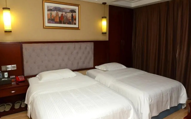 Greentree Alliance Xishuangbanna Peacock Lake Hote